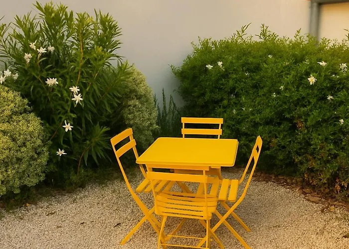 Les Apparts De Charly-Superbe Duplex Dans Un Hotel Particulier, Parking Prive Gratuit